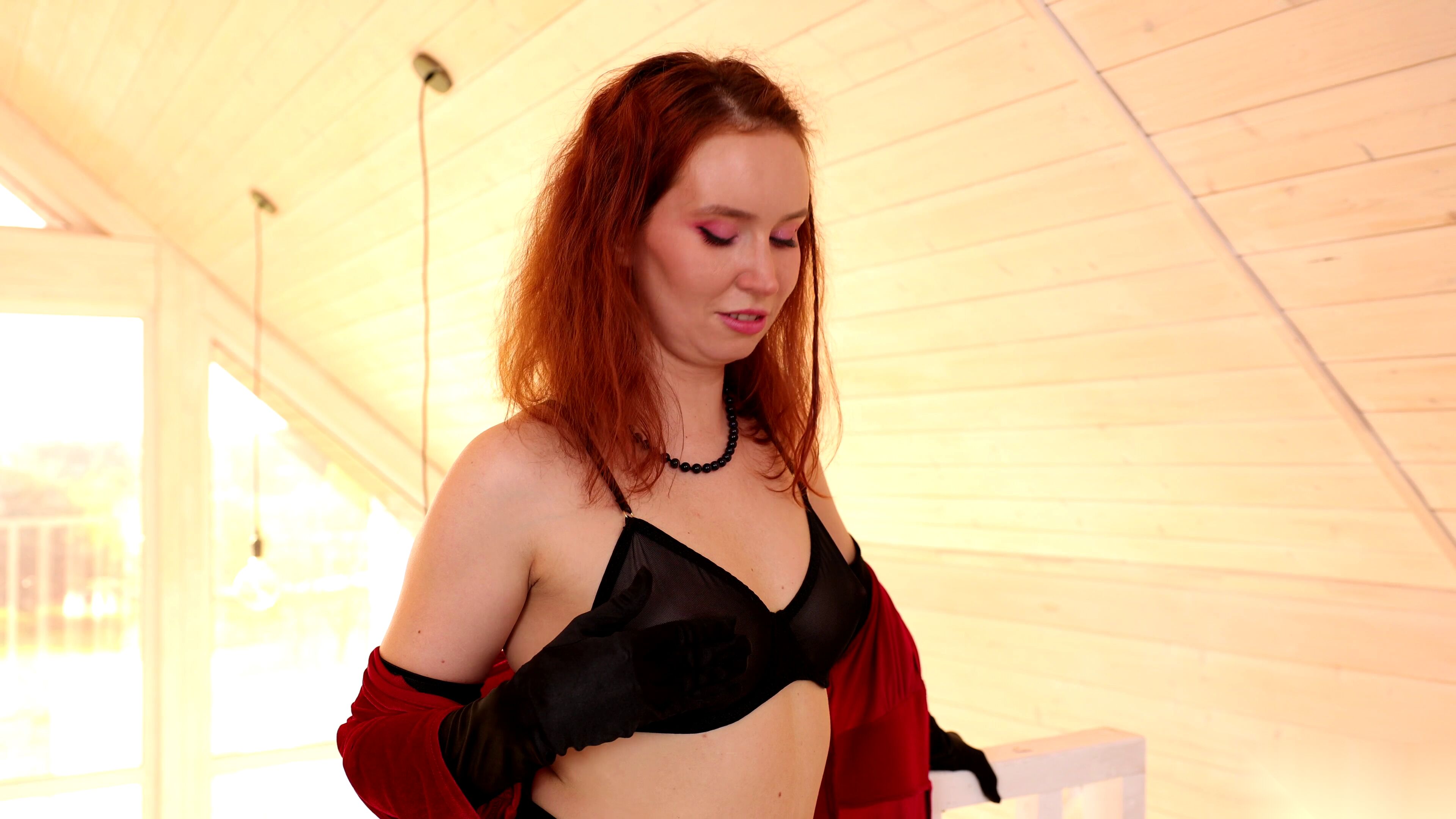 MILF Fingers Velvet Pleasure
